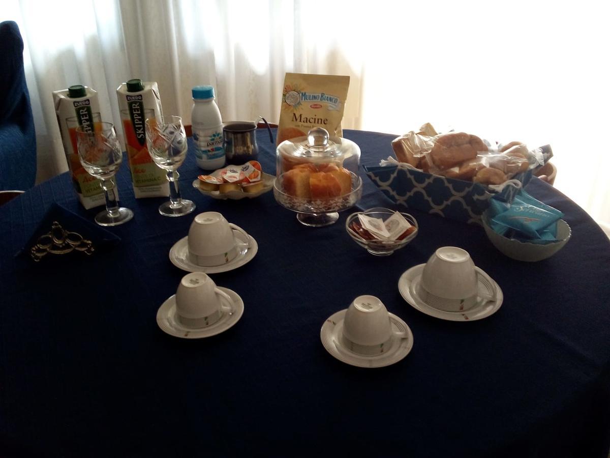 A Casa Di Lidia B&B Gaeta Luaran gambar