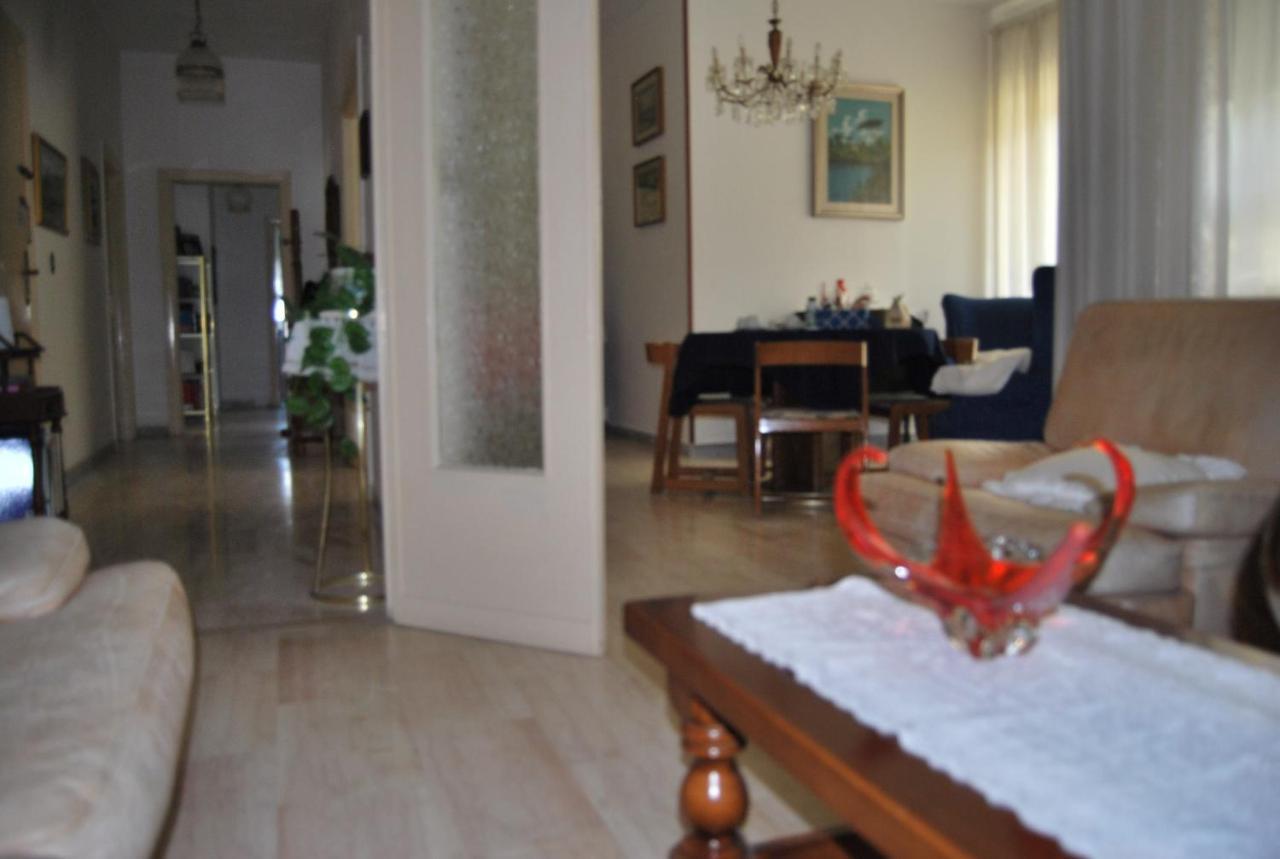 A Casa Di Lidia B&B Gaeta Luaran gambar